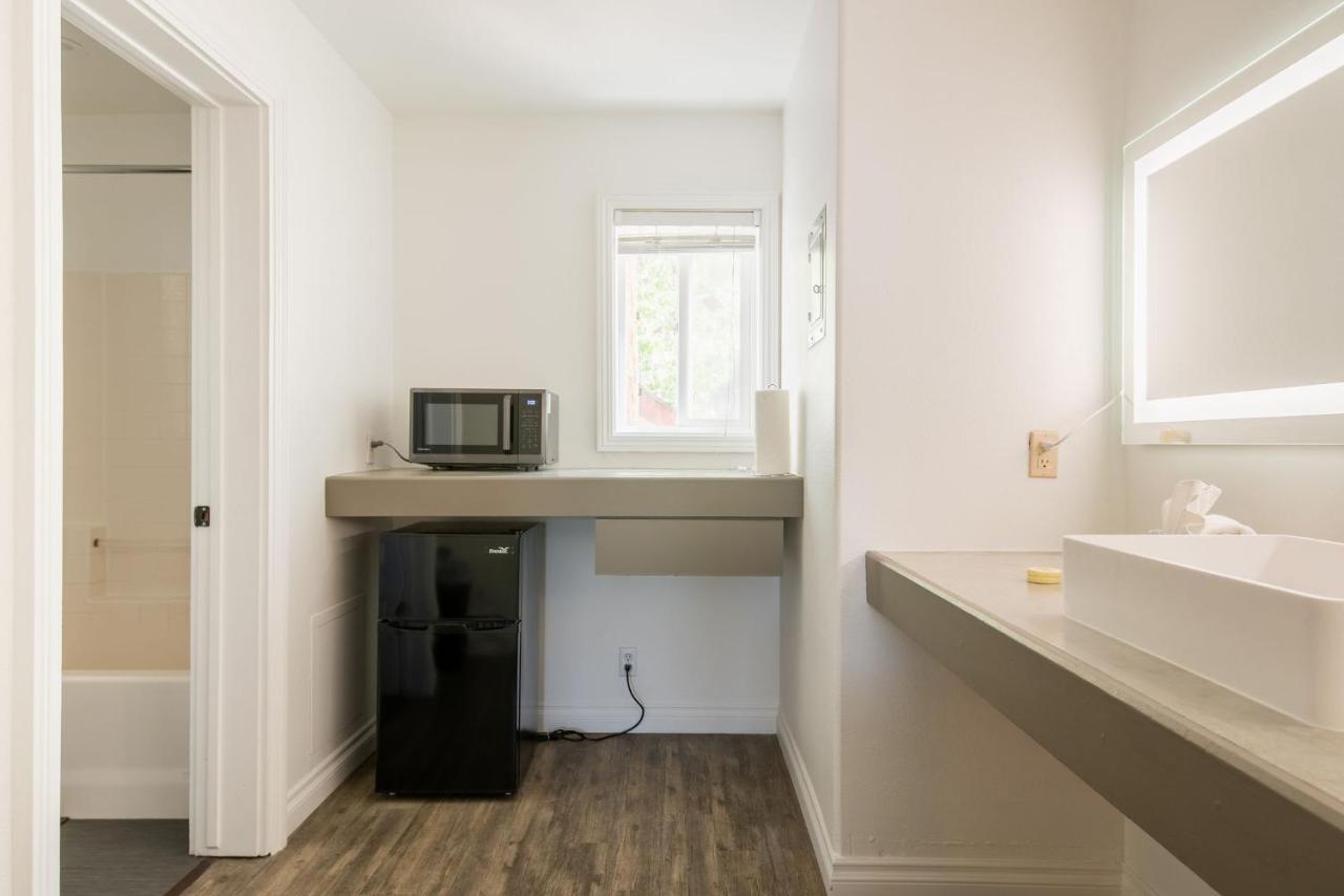 Big Bear Spa Suites Big Bear Lake Εξωτερικό φωτογραφία