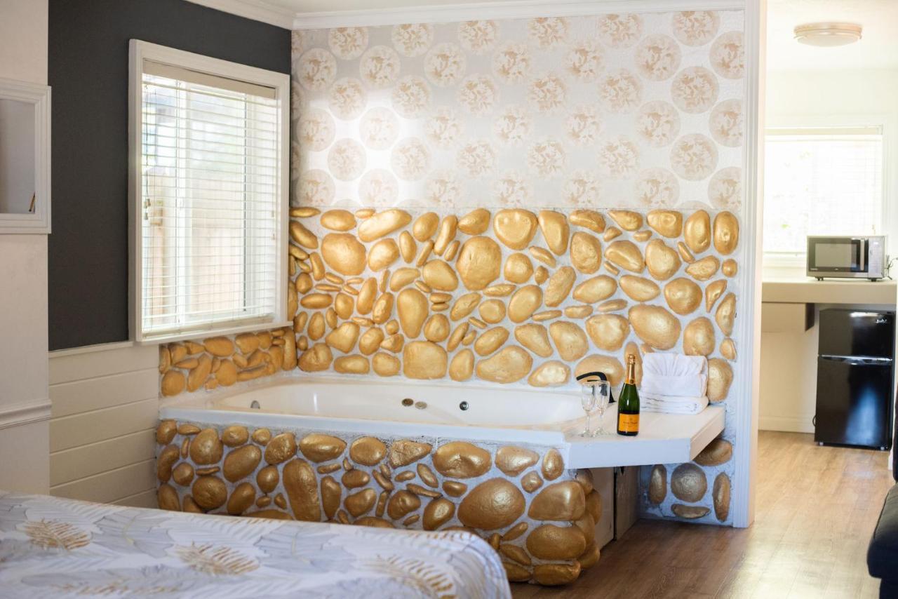 Big Bear Spa Suites Big Bear Lake Εξωτερικό φωτογραφία